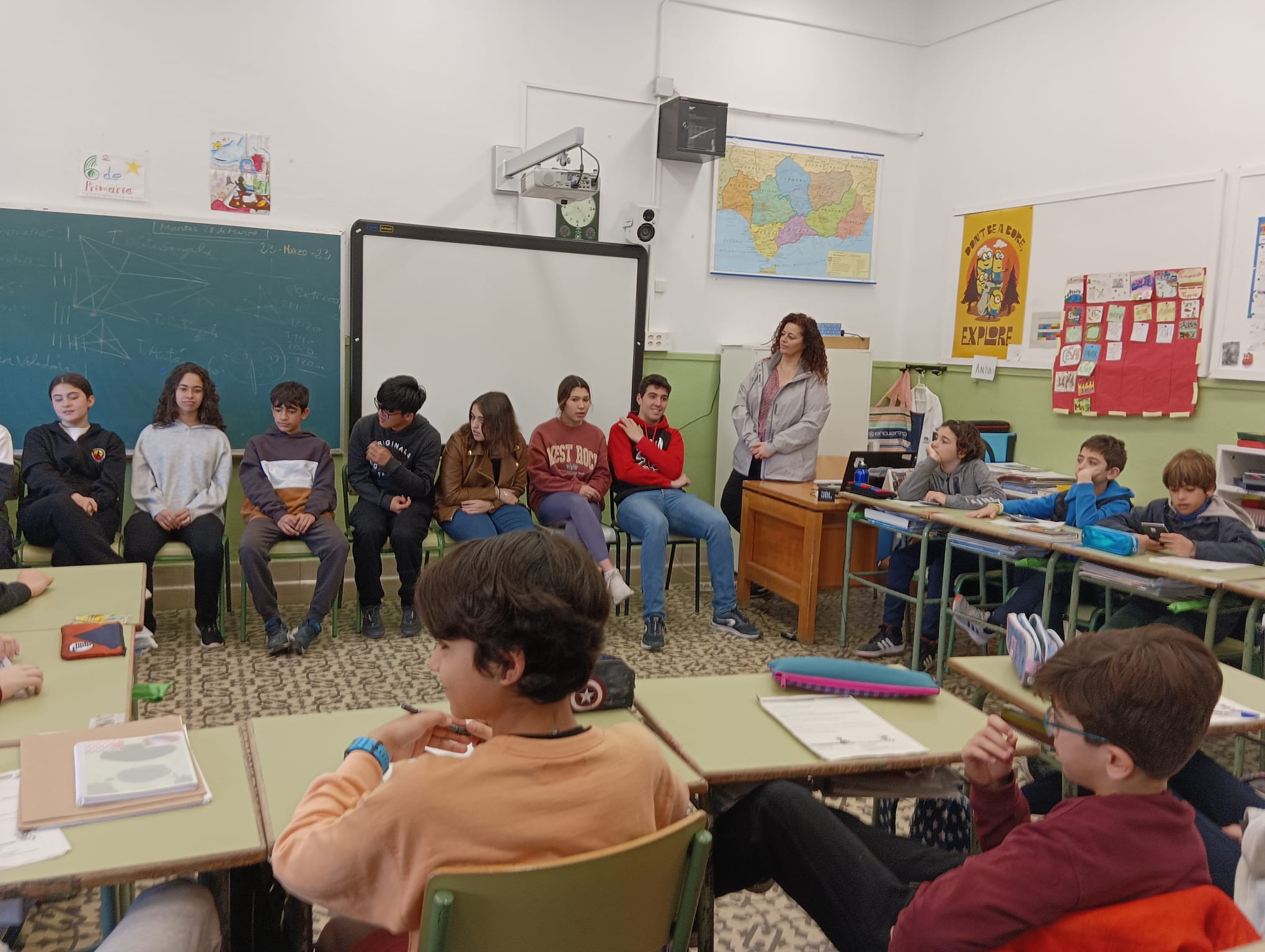 Las alumnas y alumnos de Secundaria explican cómo es la nueva etapa a sus compis de Sexto