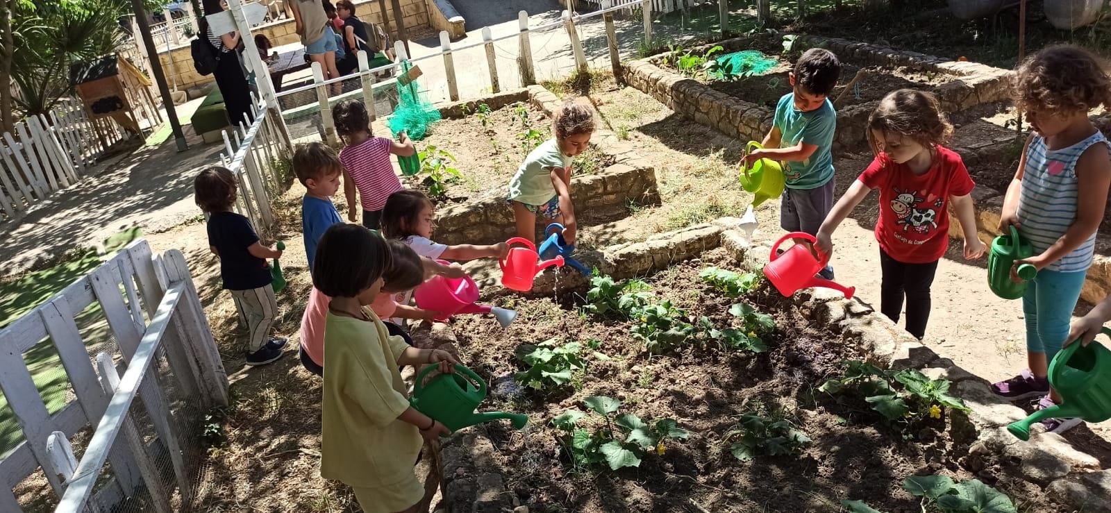El curso de Tres Años de Infantil realiza su primera salida larga en la Granja Escuela Fuente Redonda